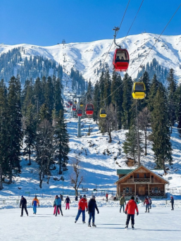 Gulmarg Snow Escape
